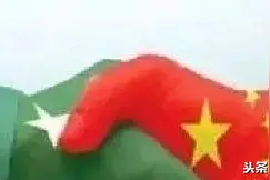 看看中巴边界，再看看中印边界，差距一目了然图片