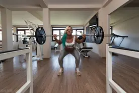 深蹲的好处图片