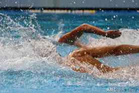 游泳你总是下沉？游不起来？这两个基础你打好了吗？图片