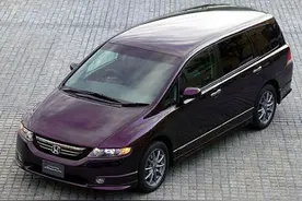 2003年本田奥德赛汽车广告，第三代Honda Odyssey RB1图片