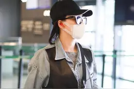 军嫂张馨予近照身材圆润，衣着宽松孕味浓，33岁被网友催生二胎图片