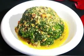 美食推荐：酸菜炒米、干煸四季豆、酸辣鱿鱼卷、蟹粉西兰花的做法图片