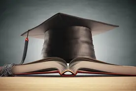 文科真的没必要读到博士图片