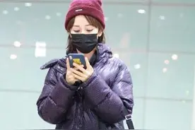 奔30的女人，穿羽绒服一定不要配打底裤，看看杨紫杨幂这样穿多美图片
