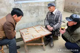 60-70年代农村人吃不饱穿不暖，为啥人们还挺怀念？你怀念吗？图片