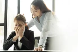 职场老员工不愿意教导新人，3种方法，帮助初入职场的你站稳脚跟图片