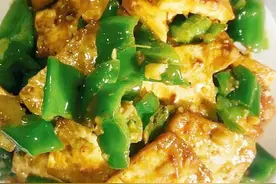 3道豆腐美味：茼蒿小豆腐｜青椒炒豆腐｜番茄豆腐，哪种是你喜爱图片