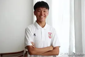 这是一场特殊的考试 亚泰小将王钰深、宋子文豪跳级升入U23队图片