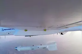 高原山区作战，武装无人机大显身手，100架就能摧毁1个山地师图片