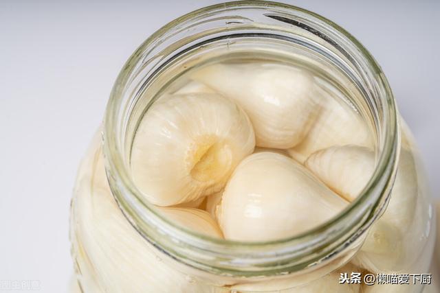 为什么你泡的腊八蒜不绿？很可能和这“4泡”有关，涨知识了