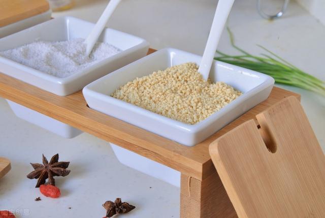 调料中的“鲜味剂”，成就了味道，却毁了我们的厨艺