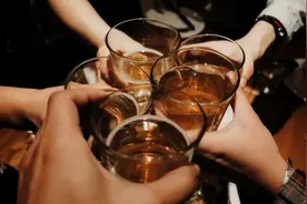 关系很近，无话不说，就会一直保持很好的关系吗？下面告诉你答案图片