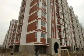 买房，有回迁房的小区需谨慎购买，入住后会有无法解决的烦心事图片