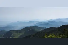 大别山传说，很久以前不叫大别山，没有山川只是一望无垠的大海图片