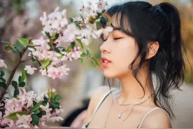 小说：重遇分手三年的渣前任，事业有成的她决定反击手撕渣男图片