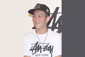 陈冠希退出娱乐圈十二年为何从不缺钱花？你也不看看，他父亲是谁图片