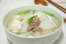 萝卜肉丸汤，香甜又滋润的美味，营养美味的家常汤，做法超简单图片