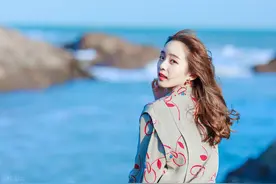 故事：火车遇一帅哥，是我入职新公司的总裁，不久他向我表白了图片