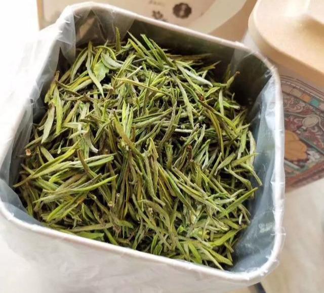 香气嫩香持久，滋味鲜醇甘爽的安吉白茶，一起了解一下