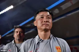 U19国青主帅成耀东：国青踢中乙违背市场规律，但再难也要上图片
