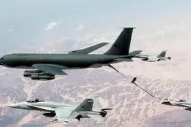 损失2万亿元阵亡25000位军人，这一战打废了伊拉克，却打醒了中国图片