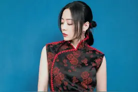 张靓颖穿衣不再循规蹈矩！中国风和现代潮流碰撞，绽放迷人魅力图片