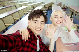 跟外国人聊天如何开篇？3招教你破冰打开话题图片