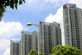 同一栋楼，为何西户卖光了，东户却没人想买？房产专家道破关键点图片