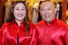 王惠：14岁红遍天津，嫁给二婚的郭德纲，成了贤妻良母图片