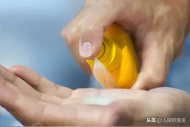 注意！防晒霜涂太厚可导致中暑图片