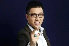 “中国好舌头”华少，口碑下跌还收到恐怖快递，如今做起了直播图片