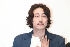 苏志燮赵恩静官宣结婚，两人相差17岁却被赞般配，皆因人气对等？图片