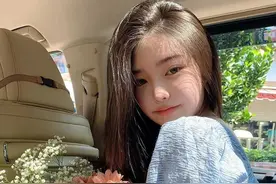 这位mini版Jennie又奶又萌还美成仙！到底是什么“神仙”存在？图片