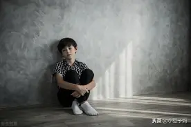 9岁男童被狗舔一口，致身亡，伤口一定要重视，千万别疏忽图片