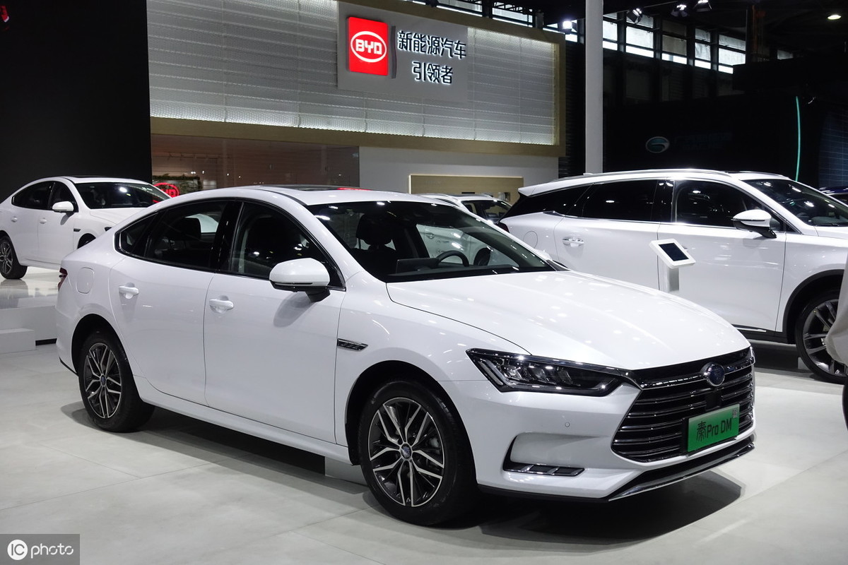 全新秦EV价格_新比亚迪f3哪个配置好_比亚迪全新秦家族