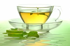 吃药不能喝茶，因为喝茶可以降低药性？爱喝茶的您不妨来了解图片