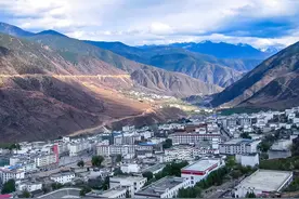 被抢了风头的香巴拉，嵌在香格里拉旅游圈中心，高反客人都往这跑图片
