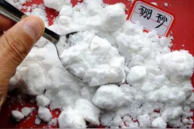 1克就能中毒，15克可致死！你吃的食品中可能也有这种物质，警惕图片