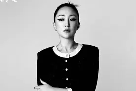 周迅一组杂志大片，黑白摩登风格时尚前卫，异域风情扑面而来图片