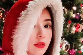 天王嫂方媛晒照半遮面美艳动人，女儿似童话公主，未见郭富城身影图片
