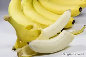 香蕉打了“激素”后应如何辨认？果农：教你1招保准能看出来图片