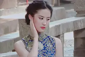 中国穿旗袍最美的7位女星，刘亦菲温婉可人，关晓彤性感撩人图片