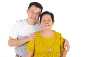 妈妈跟中年儿子发生矛盾，要宽宏大度理性解决图片