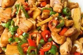尖椒鸡肉，石烹牛舌，素炒刀削面的做法这几道家常菜的做法图片