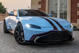 “Baby Blue性感尤物”阿斯顿·马丁Vantage图片