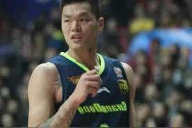 一战封神，CBA霸道总裁朱芳雨的巅峰时刻，哪个最让你印象深刻图片