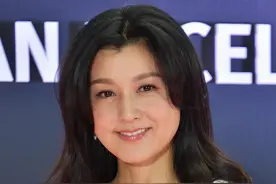 49岁的藤原纪香 你既不易显老还很耐看图片