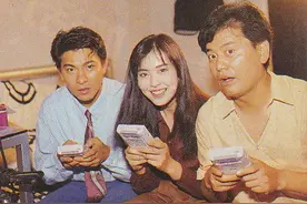 两大天王背后的男人“最强辅助”陈百祥，先助刘德华，后配周星驰图片