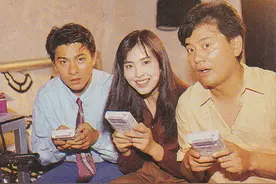 两大天王背后的男人“最强辅助”陈百祥，先助刘德华，后配周星驰图片