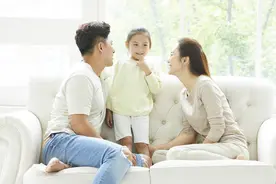 首代独生子女烦恼：年轻的双方父母不帮看孩子也不出钱，怎么办？图片
